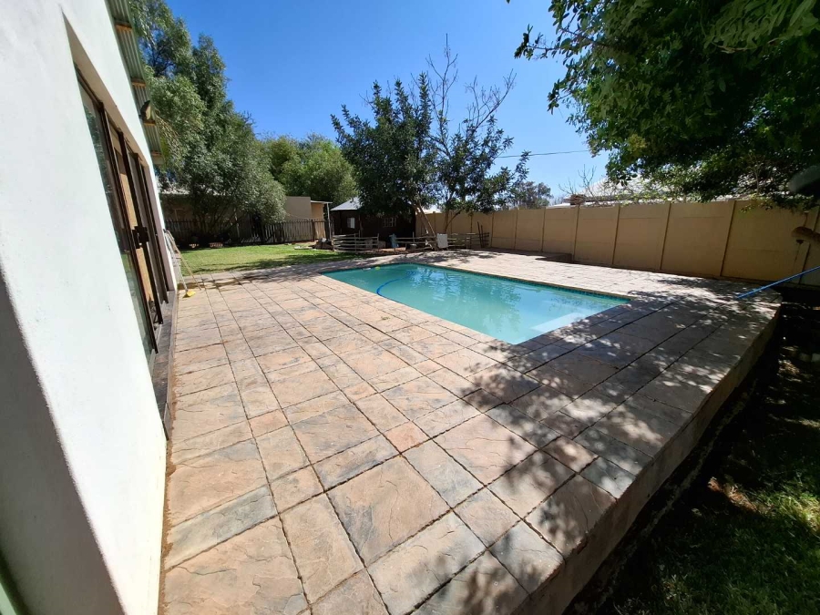 3 Bedroom Property for Sale in Keimoes Northern Cape